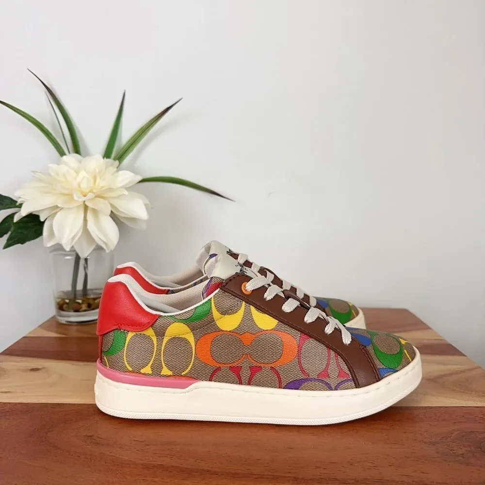 NWT Coach Clip Low Top Sneaker In Rainbow Signature Canvas size‎ US5/EU 35.5